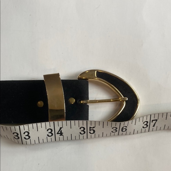 Contemporary Black Belt with Gold Buckle - Picture 8 of 13